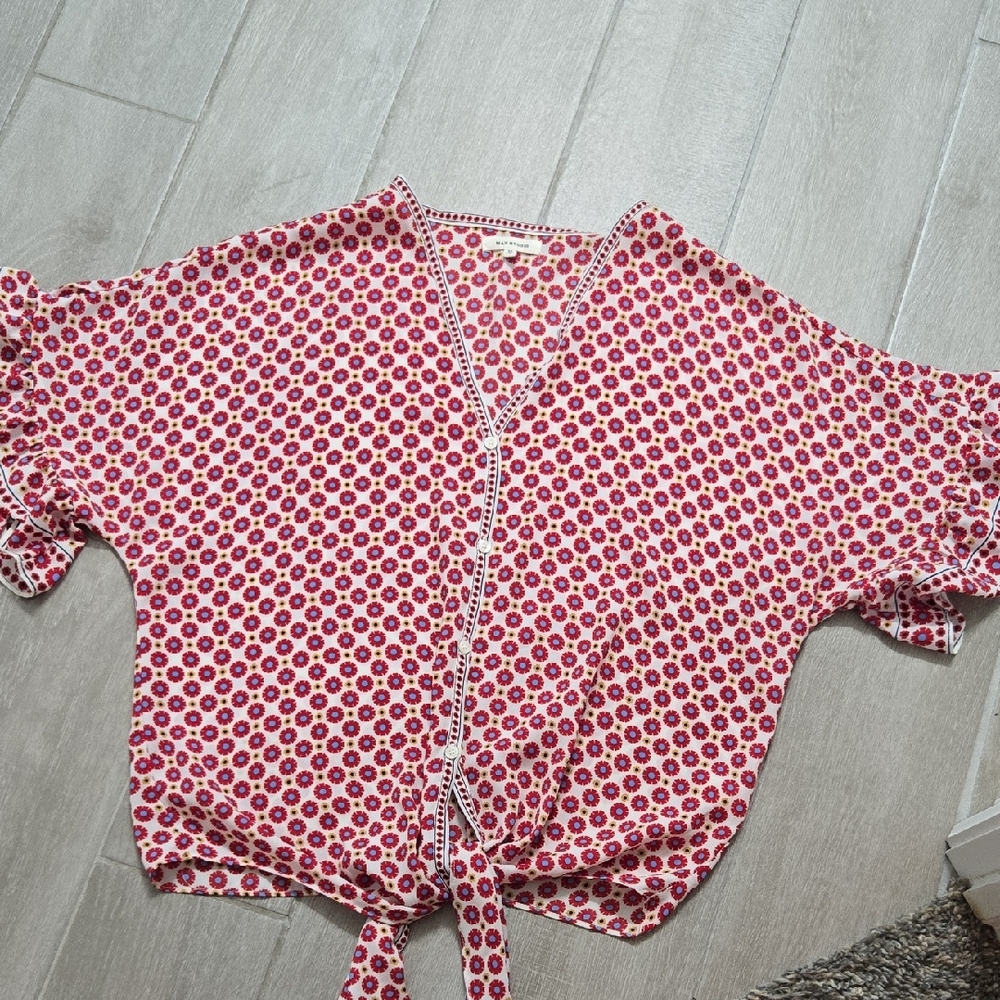 Max Studio Red and White Relaxed Tie Front Top